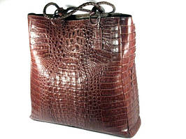 Жіноча сумка з шкіри крокодила RIVER