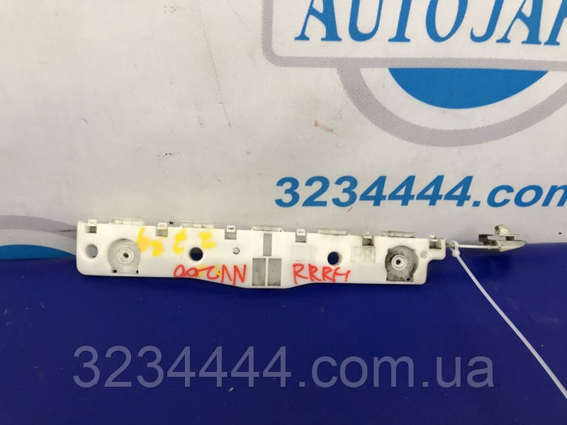 Кронштейн заднего бампера NISSAN NV200 09- 852283LM0A