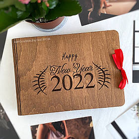 Дерев'яний фотоальбом на Новий рік 2022 - подарунок для близьких | альбом для фото з дерева
