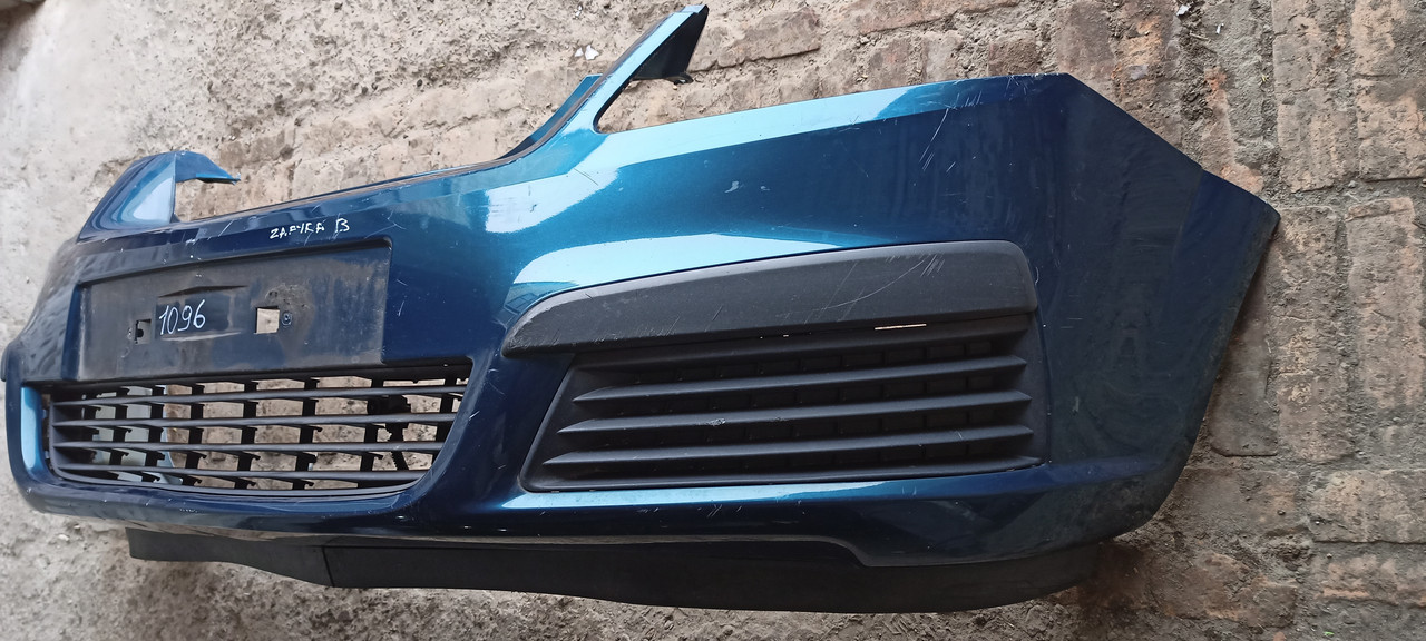 Бампер передний решотка бампера Opel Zafira B 13124959 Опель зафира Б ...