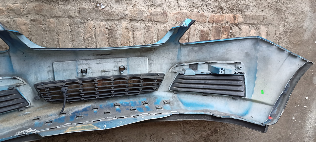 Бампер передний решотка бампера Opel Zafira B 13124959 Опель зафира Б ...