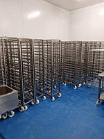 Рами коптильні, візки транспортувальні.