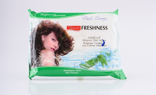 Вологі серветки Freshness для зняття макіяжу 15 шт (3 800 023 411 732)