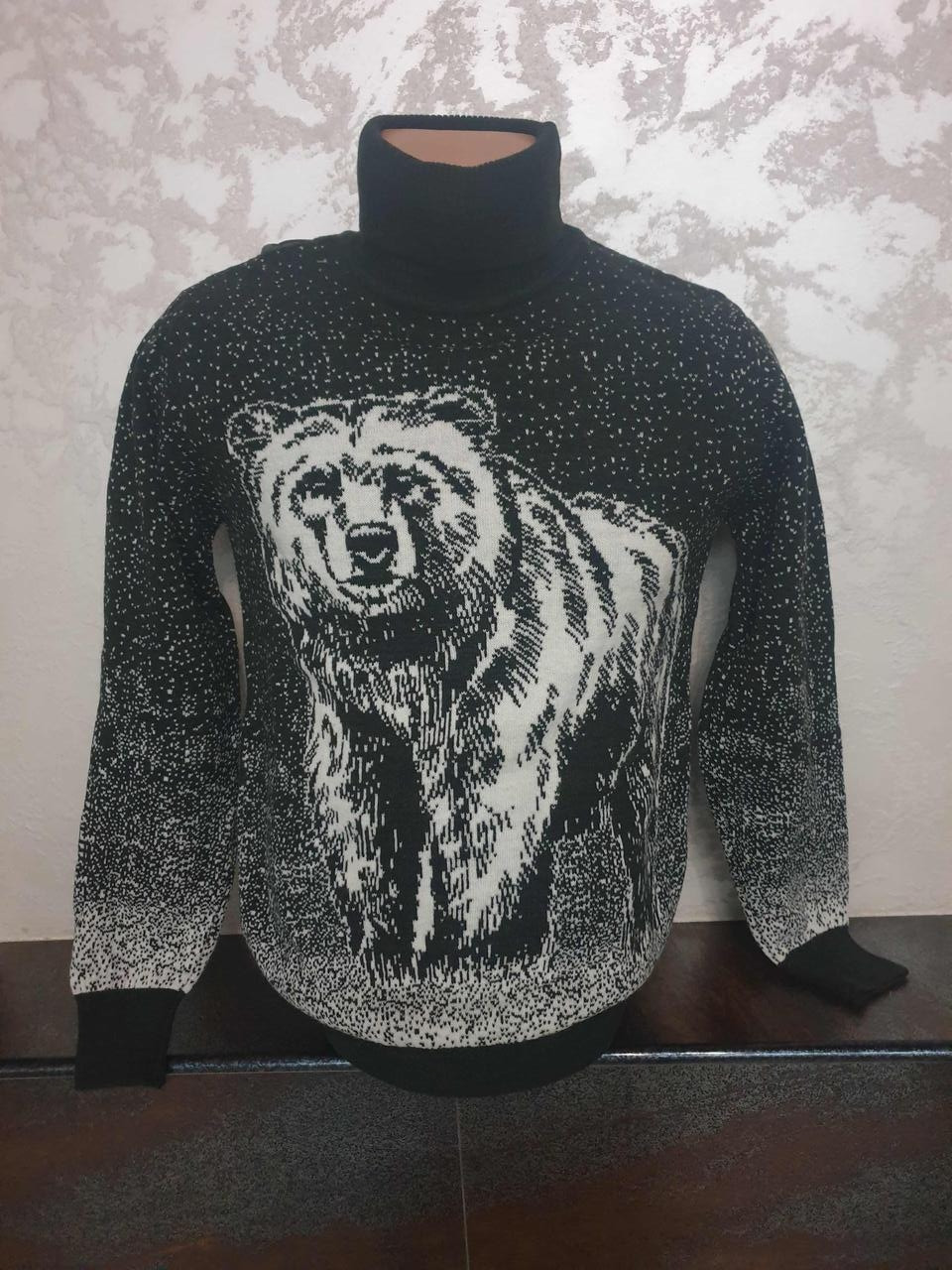Молодіжний светр хакі з ведмедем розмір L,XL,XXL