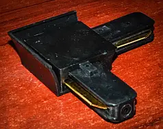 Конектор Feron кутовий для шинопроводу LD1001, чорний 5827