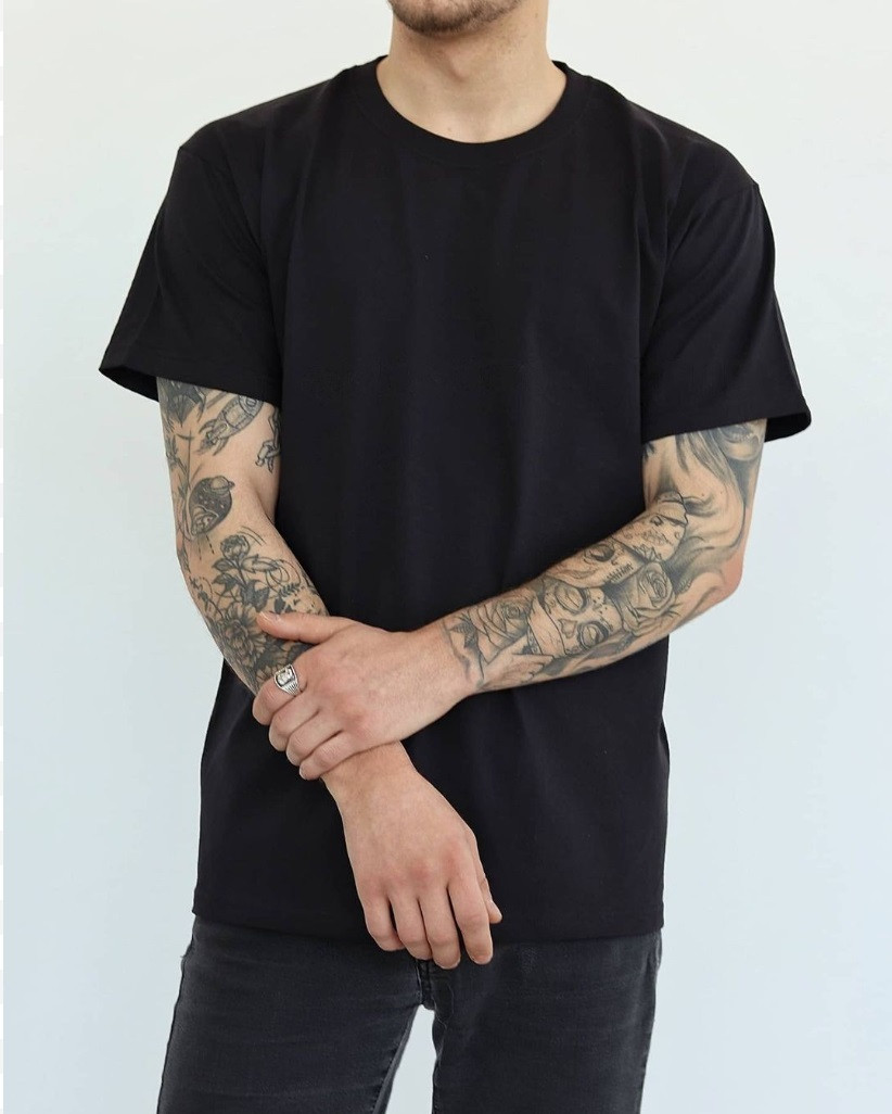 Чорна чоловіча Футболка класична Fruit of the loom Valueweight 61036-36 100% бавовна базова Black t shirt