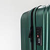 Набор из трех чемоданов на 4-х колёсах, материал поликарбонат, фото 3