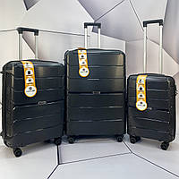 Комплект чемоданов из полипропилена SET MCS V366 BLACK