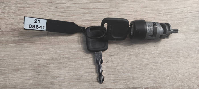 Купить Личинка замка зажигания Audi-100 1991-1996г. ОРИГИНАЛ, цена 1150 ...