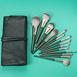 Професійний набір пензлів для макіяжу в сумочці на зав'язках Vertini Brush Set 14 шт зелений, фото 5