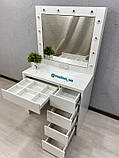 Макіяжний стіл із підсвіткою і поличками за дзеркалом V653, фото 3