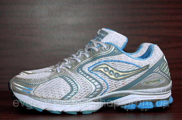 saucony hurricane x