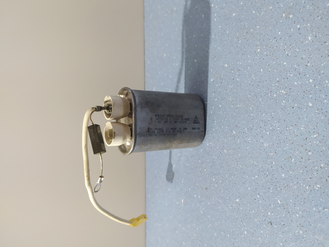 Конденсатор високовольтний 1mf N50H2110G02R, фото 1