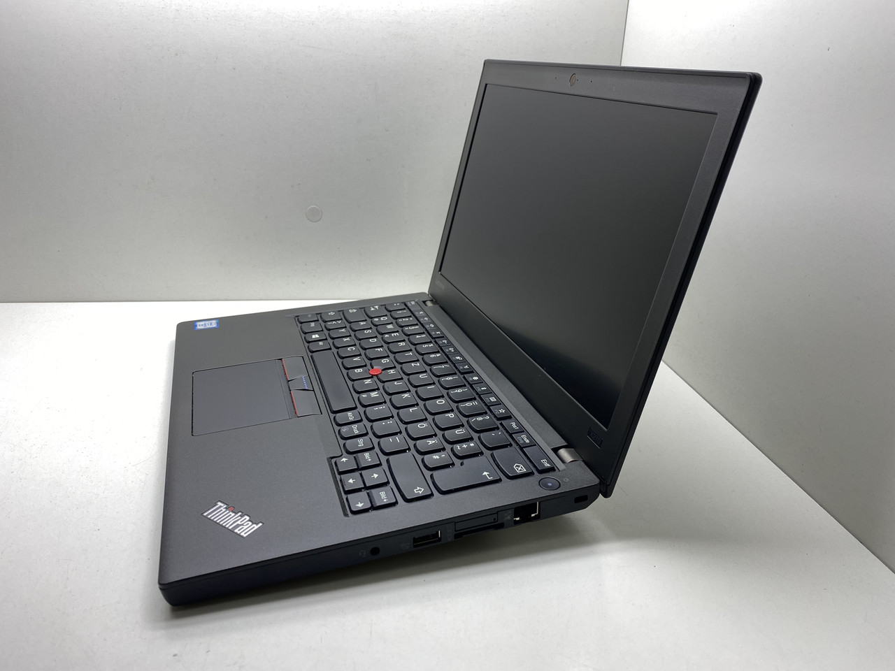 Ноутбук Lenovo ThinkPad X270 \ 12.5 \ HD \ Core I5 \ SSD 240 GB