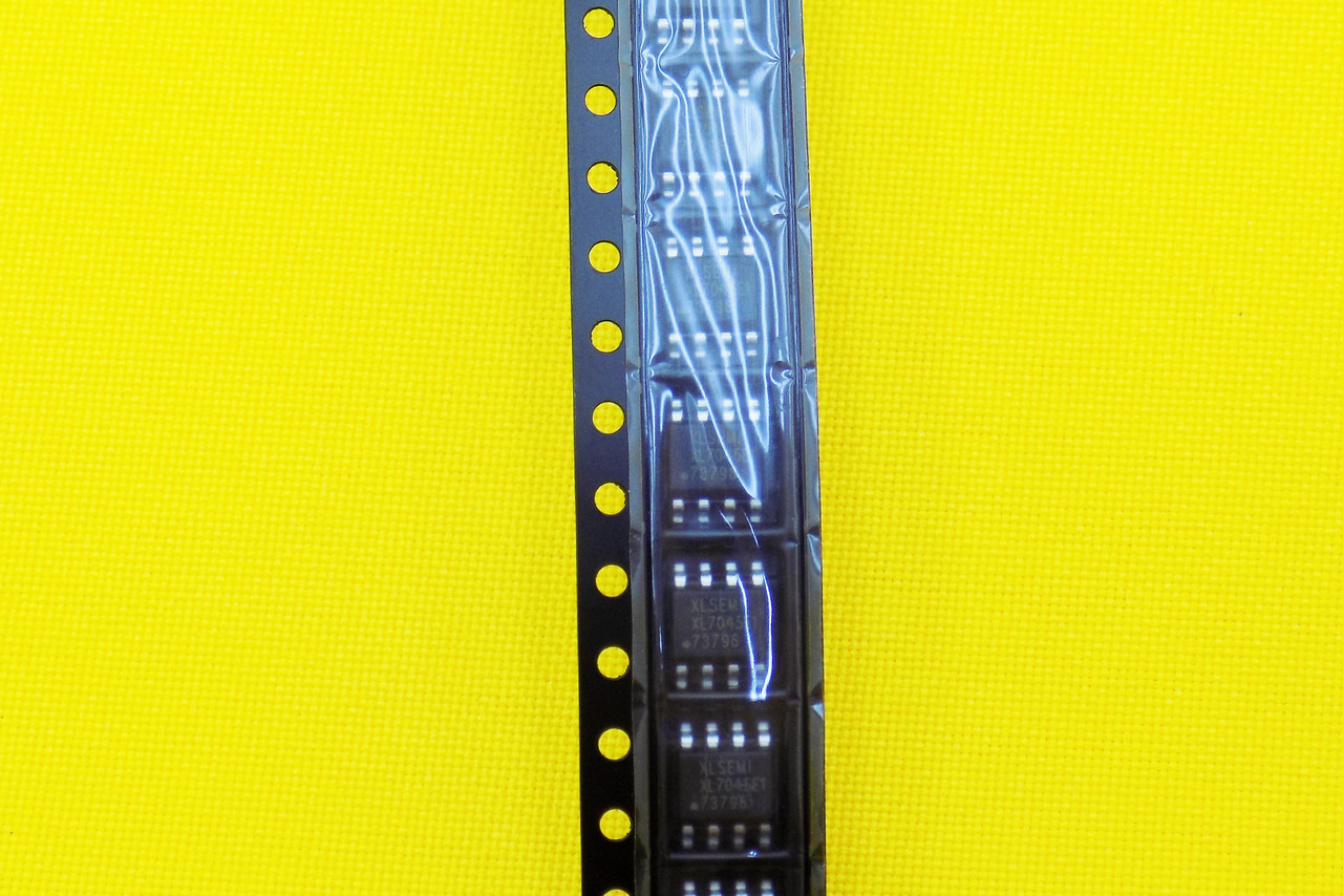 XL7045E1 SOP-8 0.3A 1.25-20V 100KH