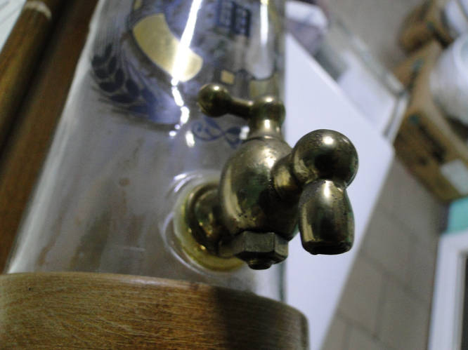 Купить Дозатор (диспенсер) настенный для пива, водки и др. напитков ...