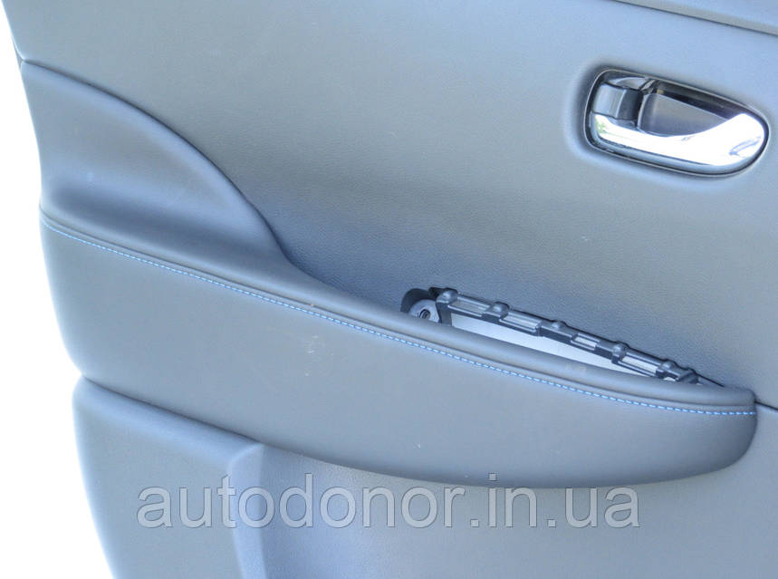 Обшивка двери (карта) задняя левая черная кожа G - GRAY