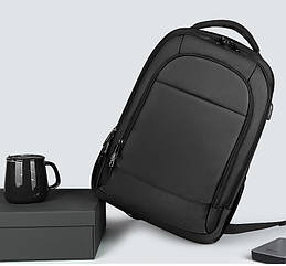 Чоловічий міський рюкзак (для ноутбука) — Чорний