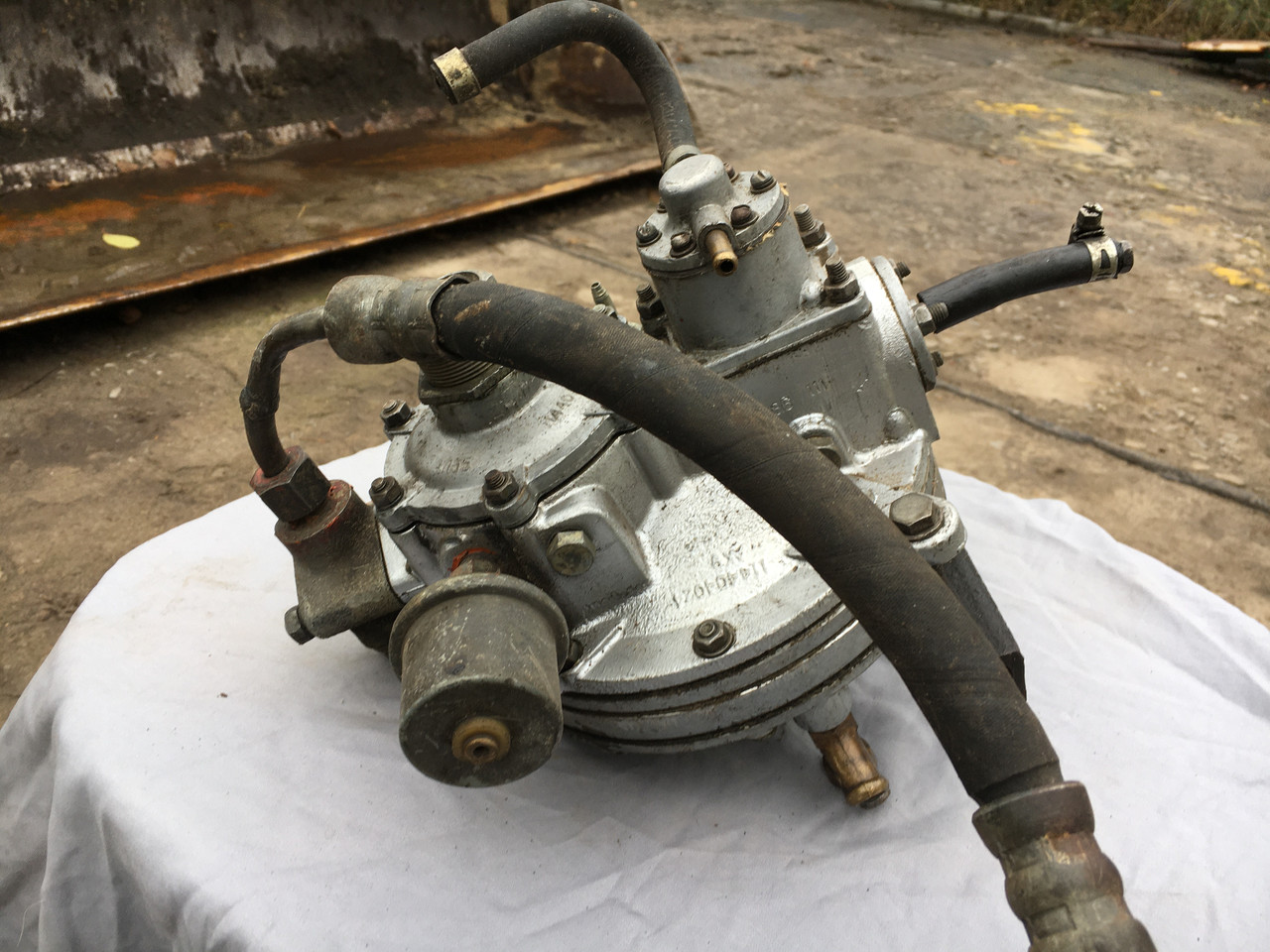 Редуктор ГБО Газа Метан Автомобиля ЗИЛ ГАЗ СССР — Купить Недорого на ...