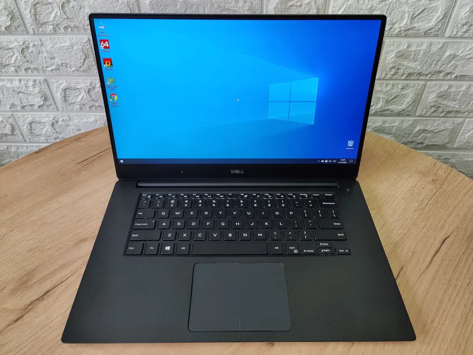 Ноутбук Dell XPS 15-9550/15.6 FHD/IPS/i5 6300HQ/8Gb/SSD240Gb/GTX960M-2Gb