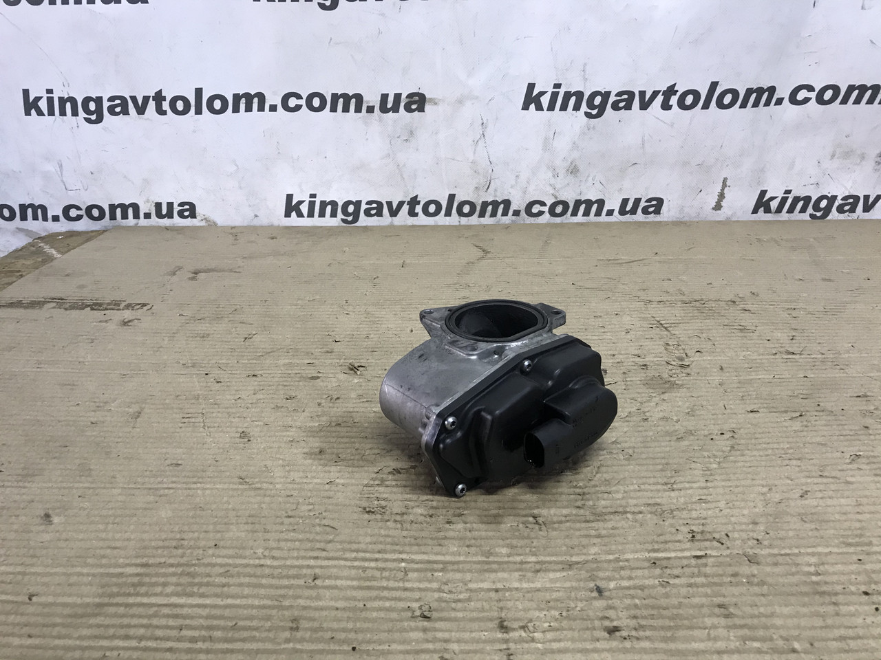 Клапан EGR Skoda Superb 2 03L131501E