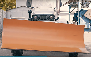 Відвал для трактора