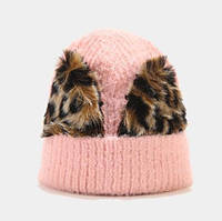 Шапка з леопардовими вушками, зимова шапка, шапка біні, жіноча шапка / головний убір / рожева шапка