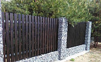 Деревянный горизонтальный забор для дачи с деревянными лагами LNK