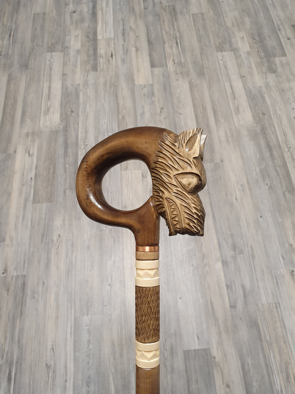 Палиця вовк, ручної роботи, різальна, дерев'яна, для ходьби
