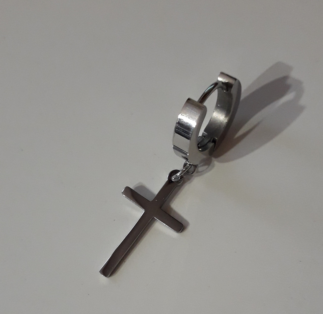 Сережка кульчик чоловіча сталева хрестик сріблястий колір на одне вухо 3,5 см Xuping 2386
