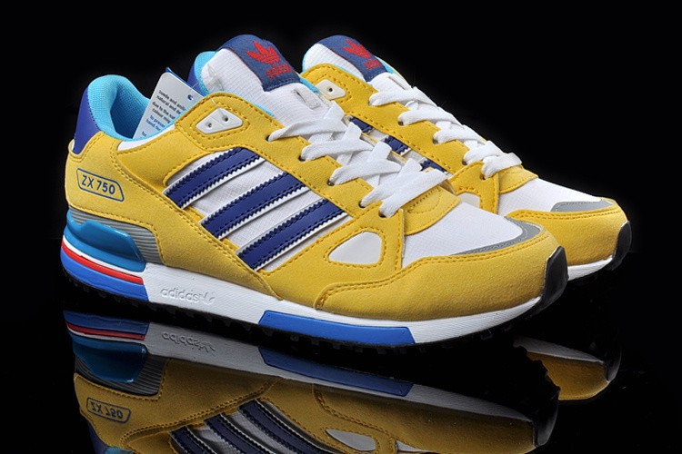 Купить Кроссовки женские Adidas ZX750 / ADW-003 в Днепропетровске