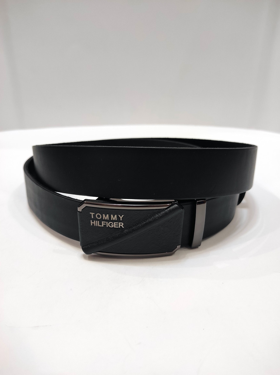 Чоловічий шкіряний ремінь Tommy Hilfiger різні пряжки