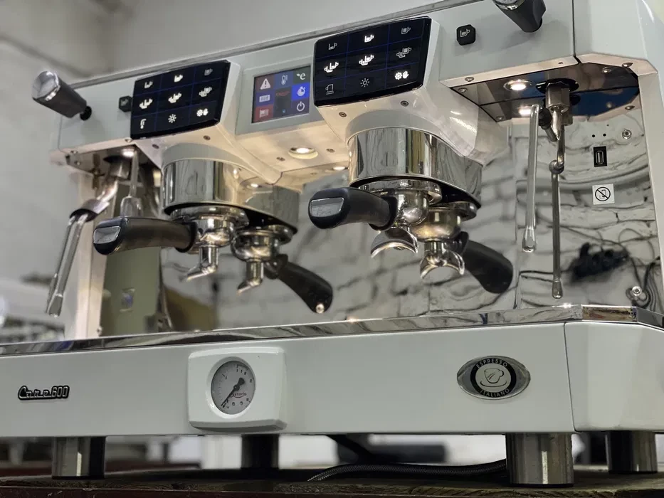 Кавомашина професійна Astoria Core 600