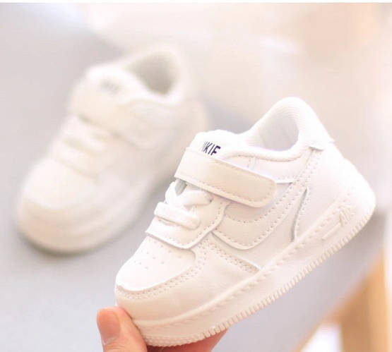 Детские кроссовки для мальчиков и девочек. Белые кеды найк на липучке ...