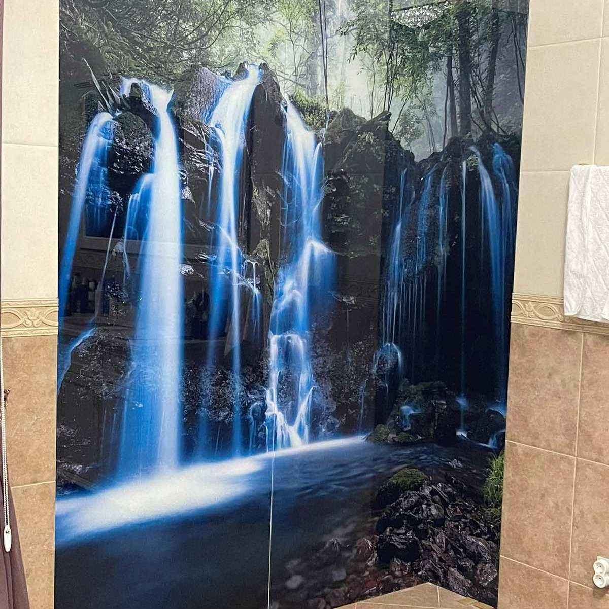 Фотопанно із загартованого скла для ванної та душової Водоспад