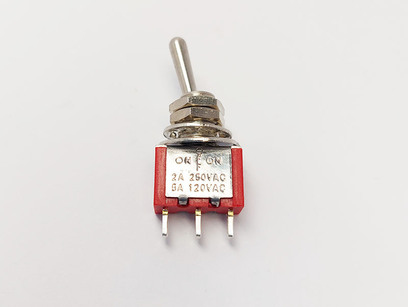 Тумблер MTS-103, 1х3 (3с), 13x7x9.5мм ЧЕРВОНИЙ, 1 група, 3 положення, ON-OFF-ON, SP3T, 3 pin, 2A 250VAC