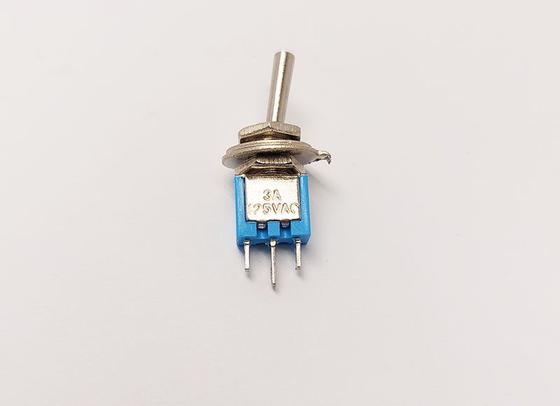 Тумблер мікро 1x2 (3c), SMTS-102, 8.1x5.4x7mm, ON-ON, 3А 125VAC