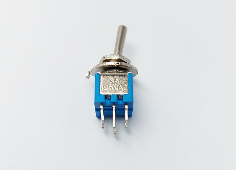 Тумблер мікро 2x2 (6c), SMTS-202, 8.1x9.3x7мм, ON-ON, 3А 125VAC