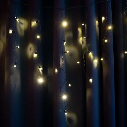 Вулична Led гірлянда Євросвітло STARLIGHT бахрома теплий-білий 75LED 2х0,7м IP44 чорний провід 000057271, фото 1