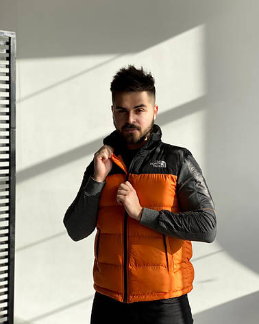 Чоловіча жилетка The North Face спортивний жилет жовтогарячий ТНФ Зе Норт Фейс, фото 1