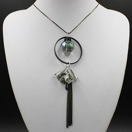 Кольє на металевій золотистій чорній ланцюжку з чорним каменем, що переливається, і пензликом завдовжки 70 см, фото 1