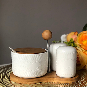 Спецівники на бамбуковій підставці: сільничка, перечниця + банка для спецій фарфоровий посуд Naturel