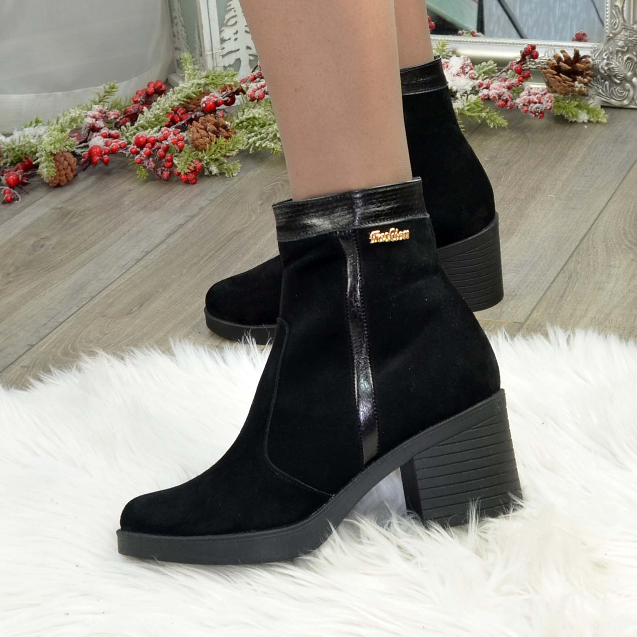 Черевики жіночі об'єднані на невисоких підборах, колір чорний, фото 1