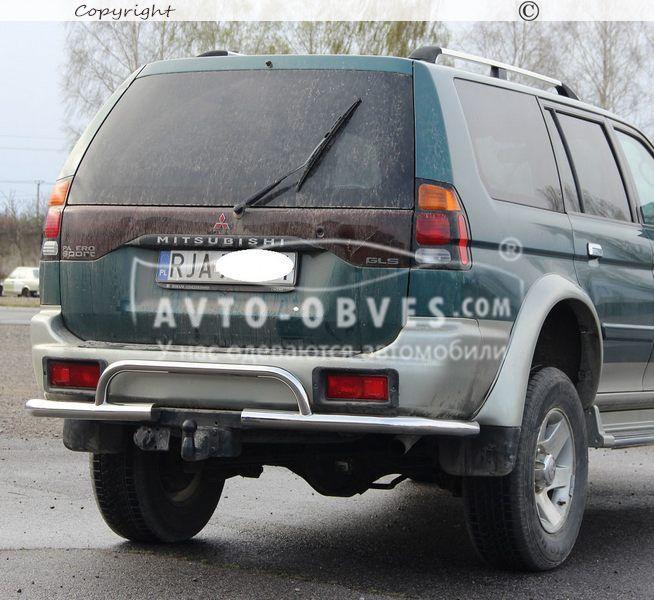 Защита заднего бампера Mitsubishi Pajero Sport I - тип: углы с обводкой фаркопа - фото 4 - id-p523499812
