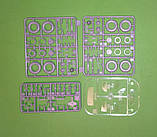 Пластикова модель 1/35 Roden 817 німецький легковий автомобіль Ford V8-G81A Special (1938), фото 5