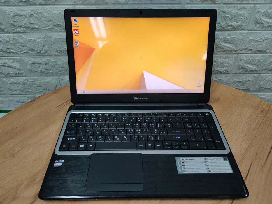 Ноутбук Gateway NE 52224u/15.6"HD/AMD E2 3800/6Gb/HDD1Tb/Radeon HD 8280