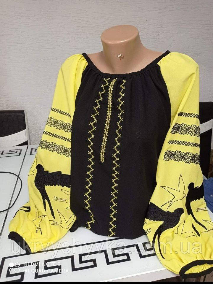 Жіноча нарядна блузка "Ластівки"