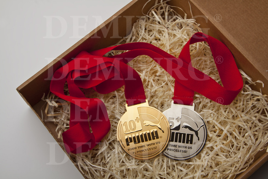Медали наградные компании "PUMA"