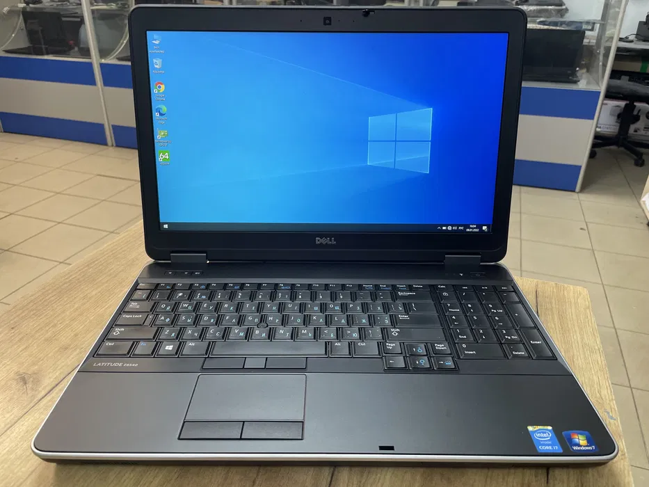Ноутбук Dell Latitude E6540 15.6 core i7 4610M/8gb/256SSD+500Gb/Radeon 8790M