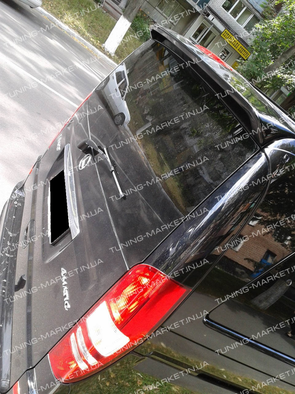 Спойлер на ляду Mercedes Vito W639 (Viano), Козирок Мерседес Віано